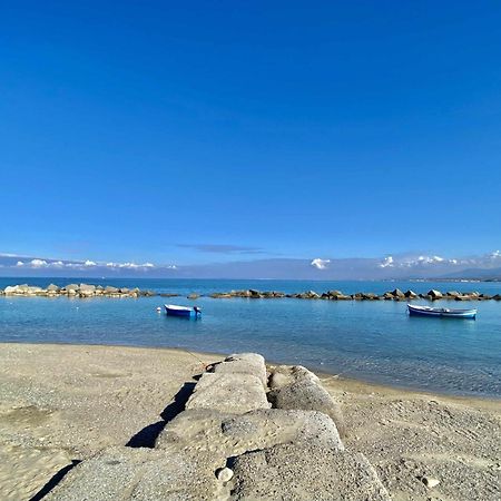 Appartamenti La Baia Del Rais Falcone Exterior photo